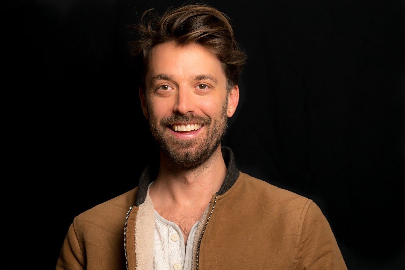 Jason Bowman headshot, San Francisco yoga instructor and writer